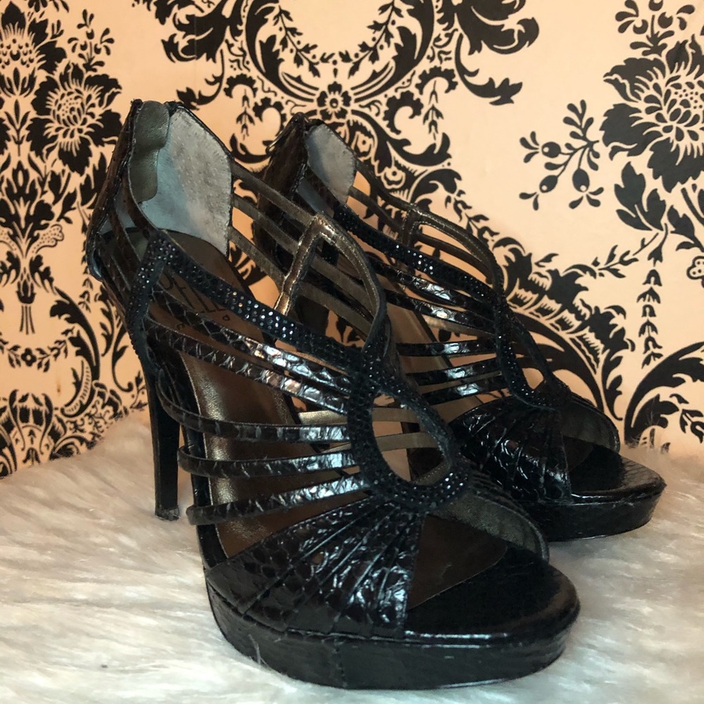 Pelle Moda Heels